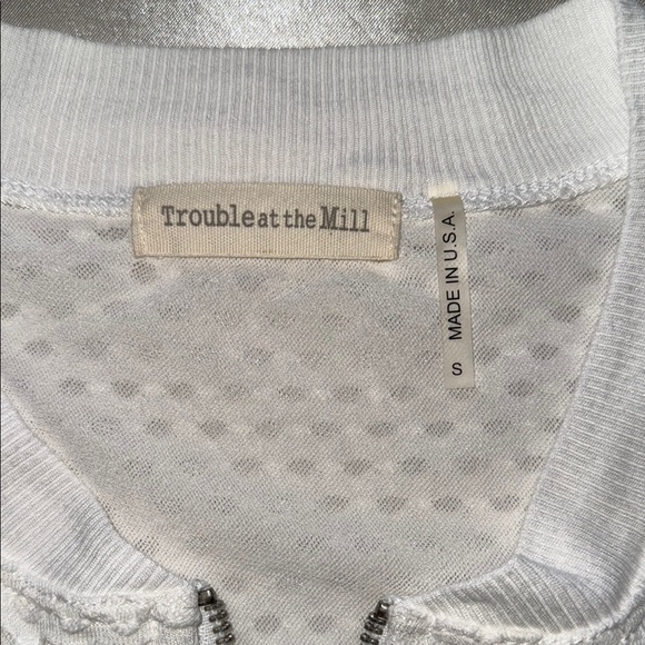 Trouble at the Mill White Mesh Bomber Style Top Full Zip Sz Small - Picture 6 of 9